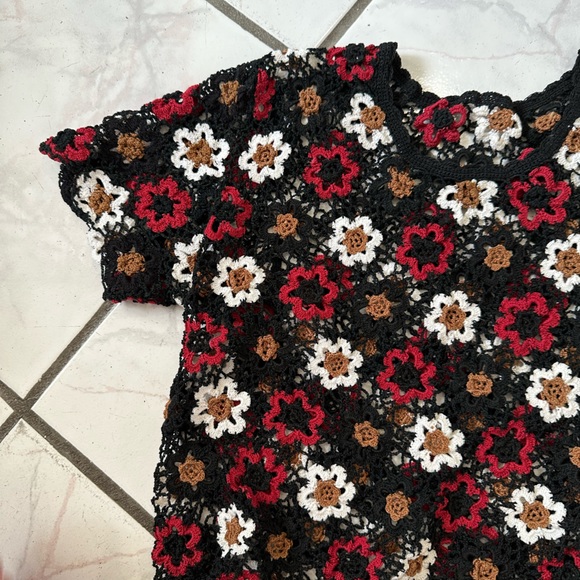 Floral crochet cropped top - Picture 2 of 5